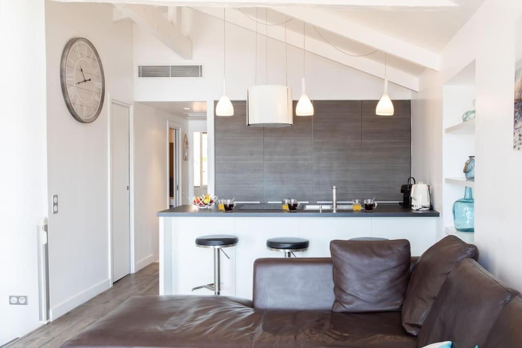 #40 Bright Sea View Suite For 6 2Mins Walk Port & Sea Villefranche-sur-Mer Buitenkant foto