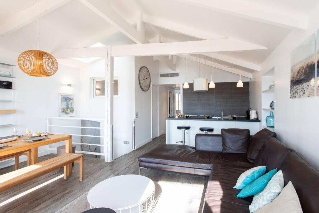 #40 Bright Sea View Suite For 6 2Mins Walk Port & Sea Villefranche-sur-Mer Buitenkant foto